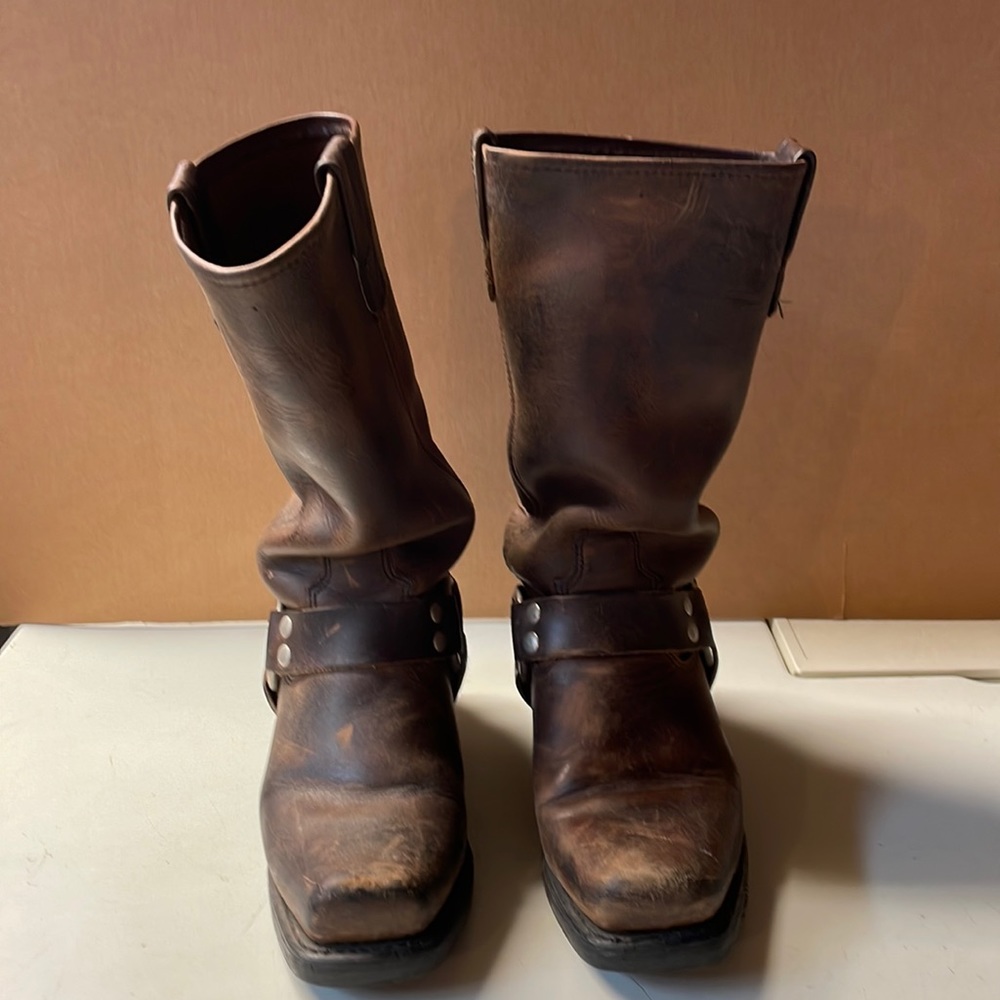 HH Brown classic leather boots 6 wide fit like 7 med USA